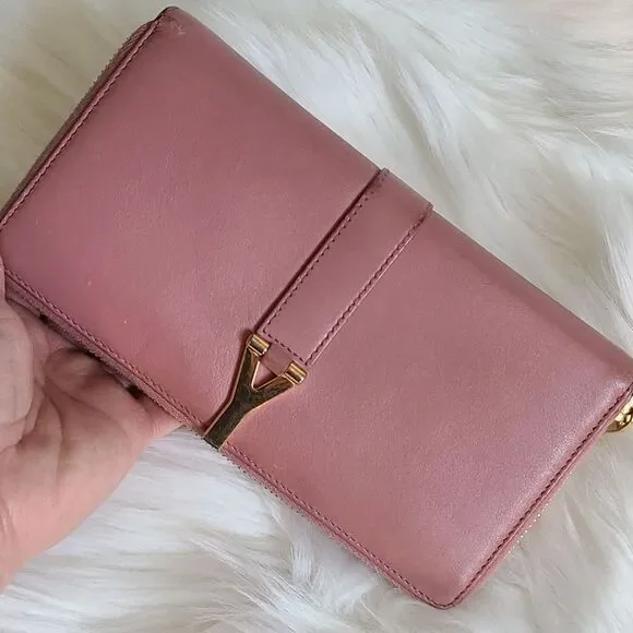 💯 Authentic YSL Wallet 🍀